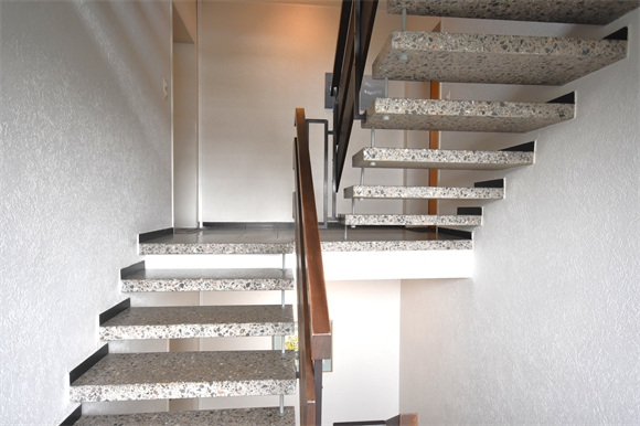 Treppenhausansicht Etagenwohnung Bielefeld