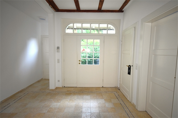 Entr�e mit Dielenbereich Einfamilienhaus Bielefeld
