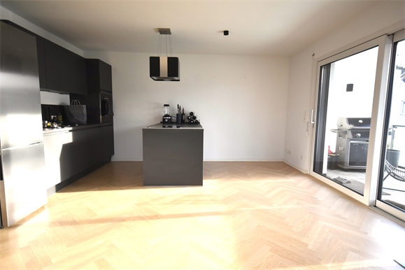 Blick zum Kochbereich Etagenwohnung Bielefeld