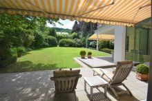 Blick zum Garten VERKAUFT!!! Repr�sentatives Wohndomizil mit stilvoller Eleganz