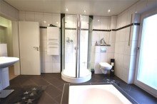 Weitere Badezimmeransicht DG VERKAUFT!!! Attraktives Einfamilienhaus mit Wohlf�hlcharme in BI-Heepen