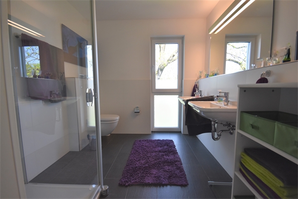 Badezimmer OG Einfamilienhaus Bielefeld