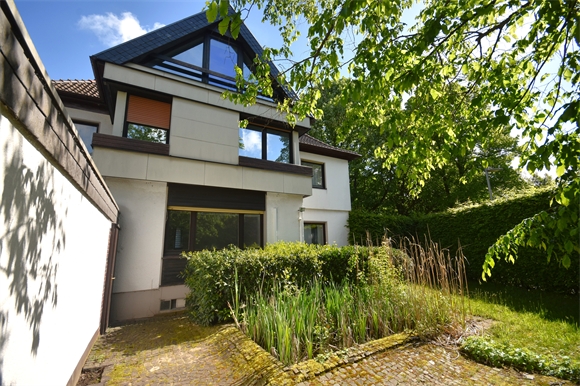 R�ckansicht mit Garten Einfamilienhaus Bielefeld