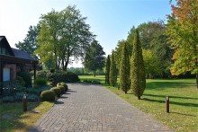 Zufahrt zum Anwesen VERKAUFT!!! Repr�sentativer Landsitz mit Weitblick