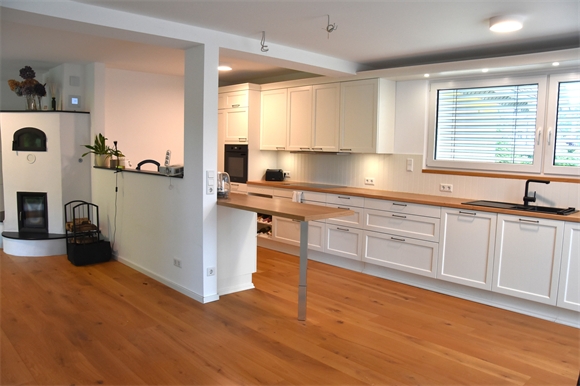 Blick zum Kochbereich Einfamilienhaus Bielefeld