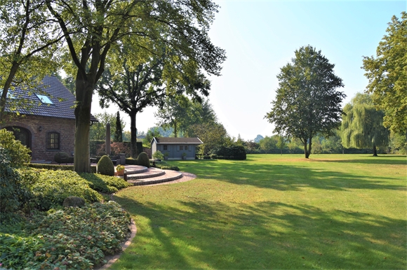 Gartenrefugium Bauernhaus Halle
