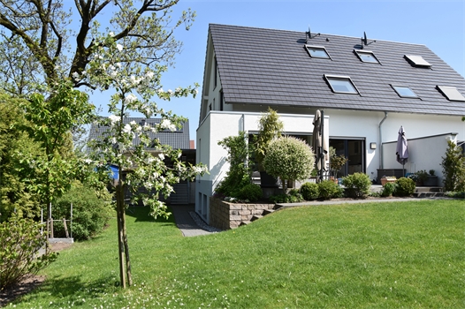 Hausansicht Bielefeld - Gellershagen Einfamilienhaus VERKAUFT!!! Attraktives Wohndomizil in Bielefelder Westlage