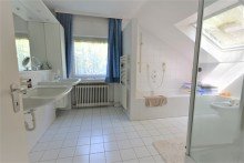 Badezimmer DG VERKAUFT!!! Familienfreundliches Einfamilienhaus in Hoberge