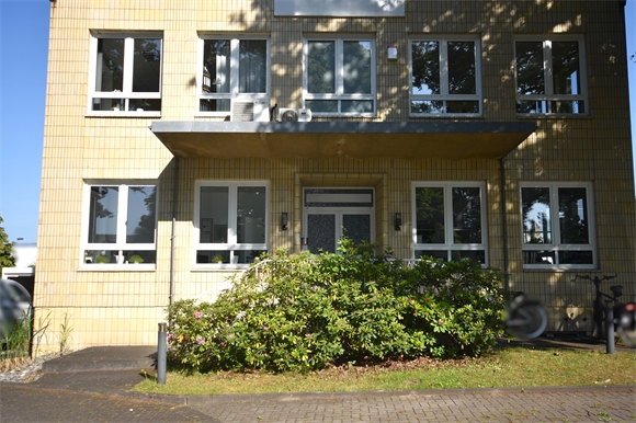 Ansicht Eingang 1 B�rohaus Steinhagen