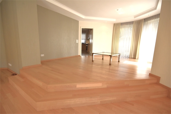 Blick zum Essbereich Einfamilienhaus Bielefeld