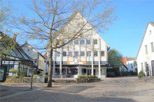 Vorderansicht VERKAUFT!!! Attraktives Mehrfamilienhaus mit Ladenlokal in BI-Schildesche
