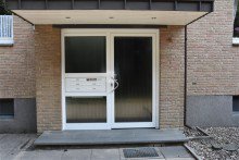 Hauseingang VERKAUFT!!! Anlage-Rarit�t! Mehrfamilienhaus in BI-Theesen